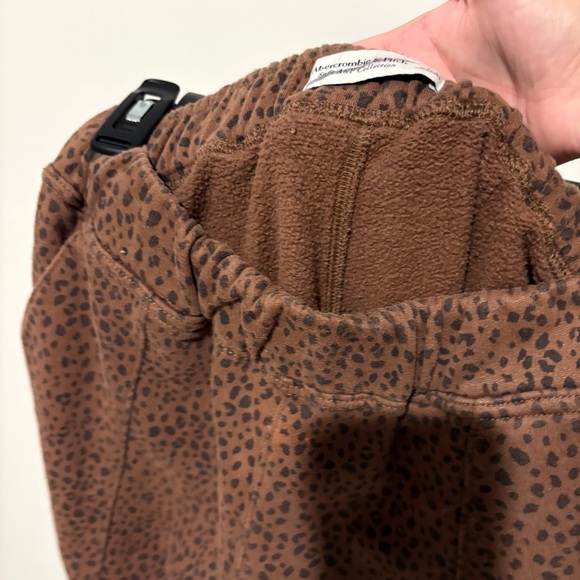 Abercrombie & Fitch Brown Leopard Print Joggers - Picture 7 of 7